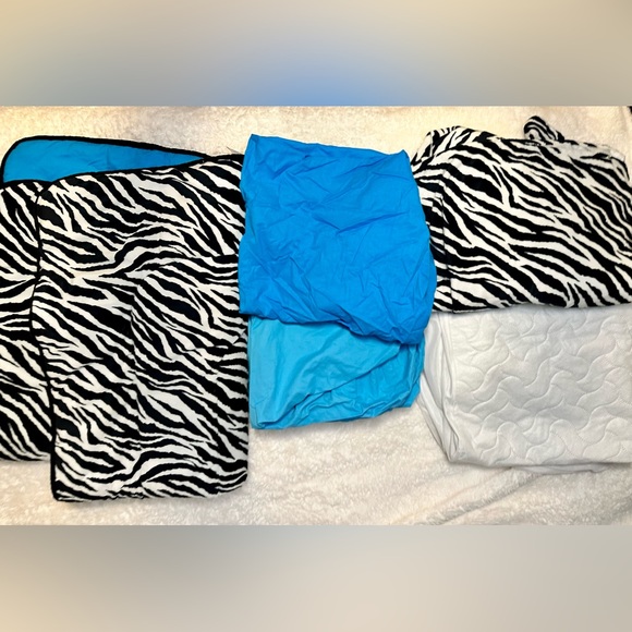 Custom Made - Turquoise and Zebra Print Crib Bedding Set by Carousel Designs - Picture 4 of 10